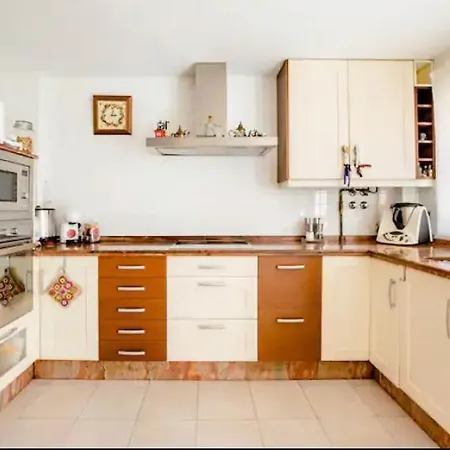 La Casa De Marilo Homestay Tomares