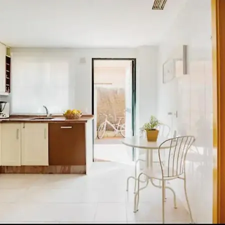 La Casa De Marilo Homestay Tomares